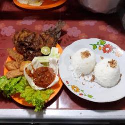 Pecel Nila