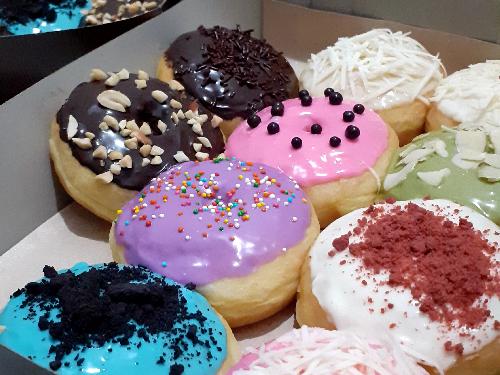 Donuts Kentang Premium, Mangesti Raya