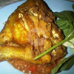 Pecel Ayam   Nasi   Sambal Lalap