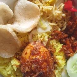 Nasi Kuning Telur ( Semur / Balado / Ceplok / Dadar )