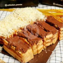 Roti Bakar Chocomaltin Keju