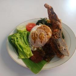 Nasi Padang Ikan Lele Goreng