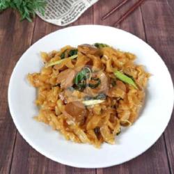 Kwetiau Goreng Bakso