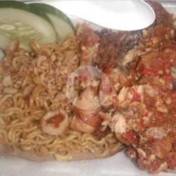 Indomie Ayam Geprek Sambel Cumi