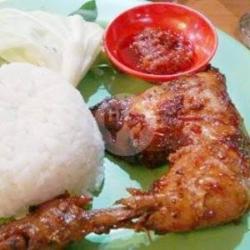 Nasi Putih Ayam Bakar