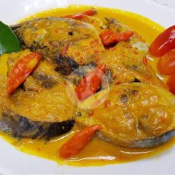 Gulai Ikan Tongkol Baringin Jaya.