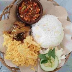 Paket Nasi Ampela Ati Kremes