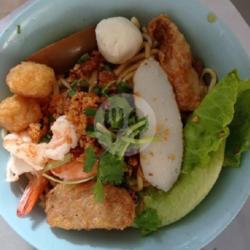 Mie Campur Kwetiau Hokkien Lengkap