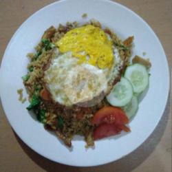 Nasi Goreng Ayam Plus Telur Ceplok