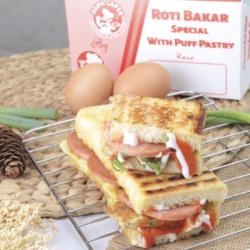 Roti Bakar Special Telur Beef