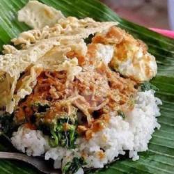 Nasi Pecel Telur Dadar