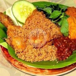 Pecel Ayam Kremes