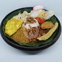 Nasi Uduk Dadar Plus