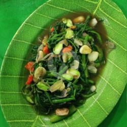 Kangkung Pete