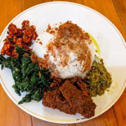 Paket Nasi Daging Rendang