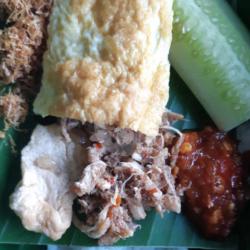 Nasi Jinggo Ayam Sambel Bongkot