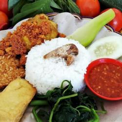 Nasi Ayam Tempong