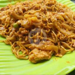 Mie Kuning Campur Kwetiau