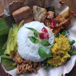 Nasi Urap Ikan Asin Pedas