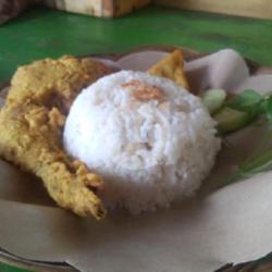 Ayam Goreng Selimut Plus Nasi