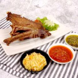 Bebek Goreng Sambel Mangga Muda