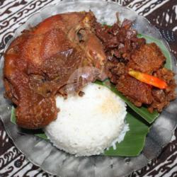 Nasi Gudeg Dada Kecil