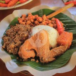 Nasi Gudeg Mercon  Sayap
