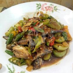 Nasi Ikan Asin Pedo Sambal Ijo