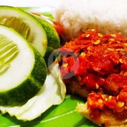Nasi Ayam Geprek Cabe Merah