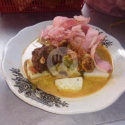 Ketupat Rendang