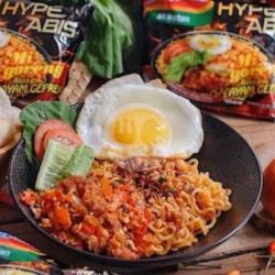 Indomie Goreng Ayam Geprek Dada   Telur Ceplok