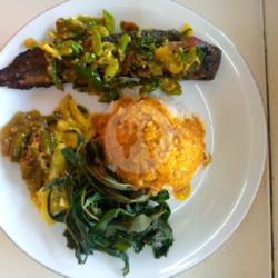 Nasi Ikan Lele Bakar