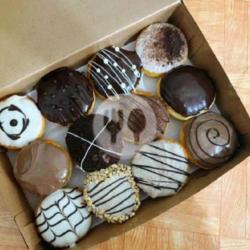 Donat White And Choco