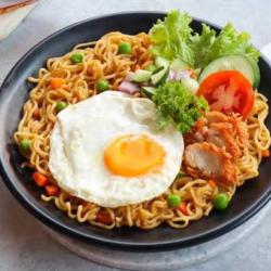 Mie Seblak Jeletot Telor Mata Sapi Spesial