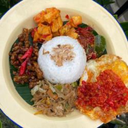 Nasi Uduk/putih Telur Balado