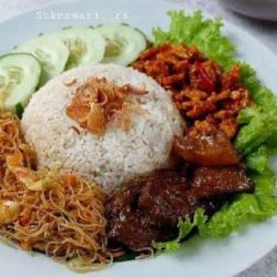 Nasi Uduk Ikan Tongkol Cue