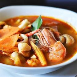 Soup Tom Yam Seafood