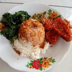 Nasi Ayam Goreng Balado Gurih Komplit