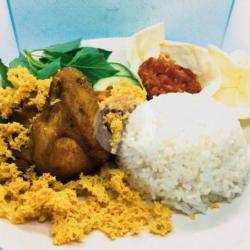 Nasi   Dada Sayap Kremes