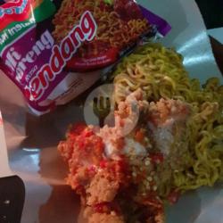 Mie Goreng Rendang   Ayam Geprek