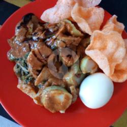 Gado-gado Lontong   Telor Bulat