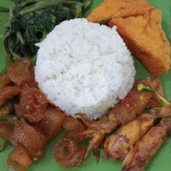 Nasi Cumi Balado Kikil Balado Sayur Tahu Kangkung  Es Teh Manis