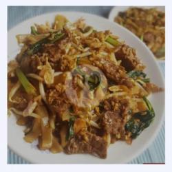 Kwetiaw Sapi Goreng / Siram