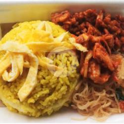 Nasi Kuning Telor Suwir,mie/bihun Tempe Orek