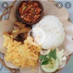 Paket Nasi Ati Kremes/geprek   Es/hangat Teh