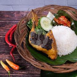 Nasi Ayam Bumbu Ireng