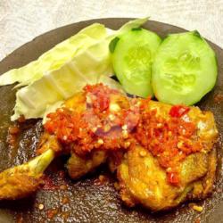 Nasi Ayam Paha Penyet Sambel Mentah