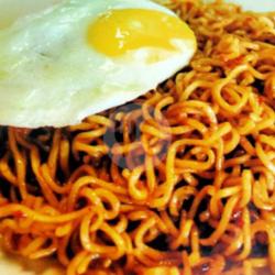 Mie Goreng Sedap With Telur Ayam