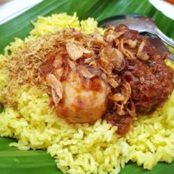 Nasi Kuning Lauk Hati Ayam   Telur