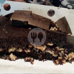 Martabak Brownis 2 Rasa